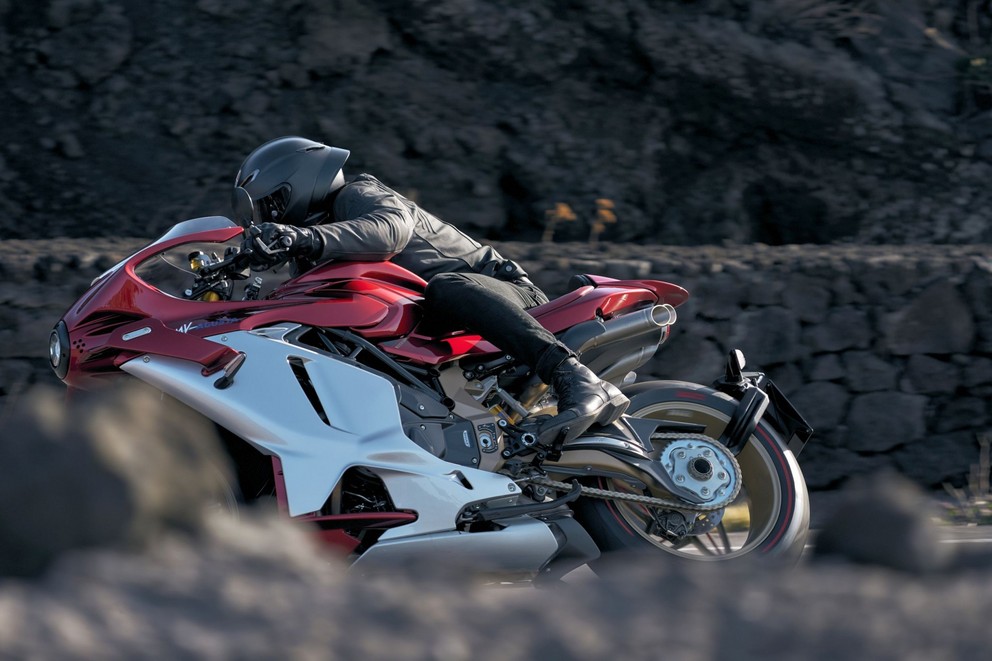 MV Agusta Superveloce 1000 Serie Oro 2024 - Слика 11