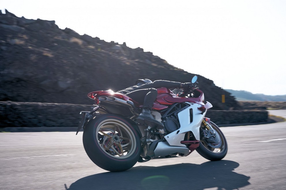 MV Agusta Superveloce 1000 Serie Oro 2024 - Slika 20