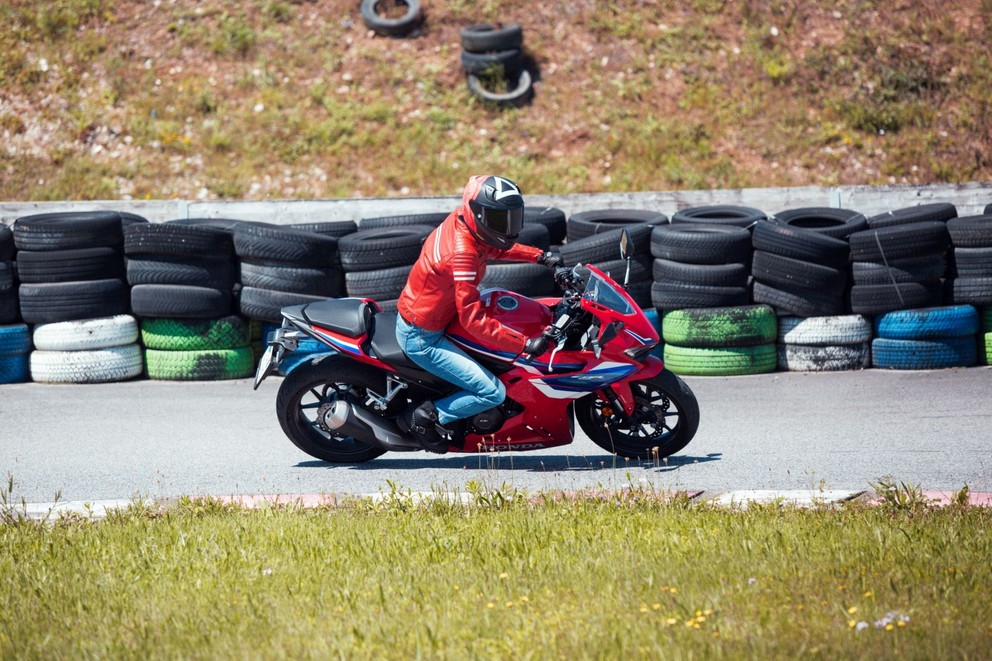 Test de la Honda CBR500R 2024 - Image 2