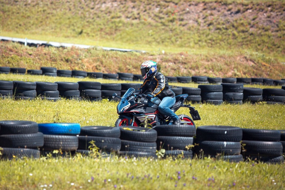 CFMOTO 450SR S Prueba 2024 - Imagen 45