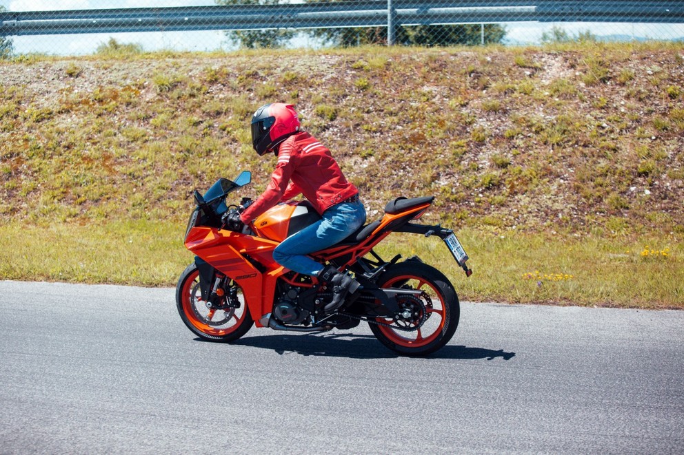 KTM RC 390 Test 2024 - Image 37