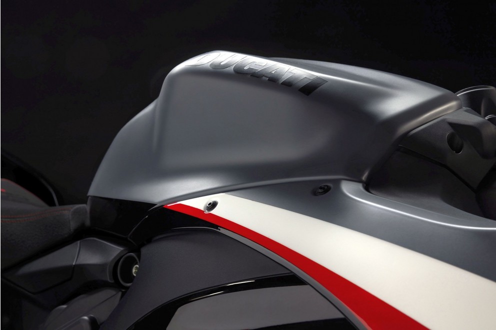 'Ducati Panigale V2 Superquadro Final Edition 2024' - Kép 84