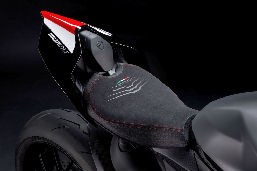 'Ducati Panigale V2 Superquadro Final Edition 2024' - Kép 79