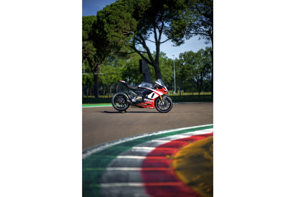 'Ducati Panigale V2 Superquadro Final Edition 2024' - Obrázok 40