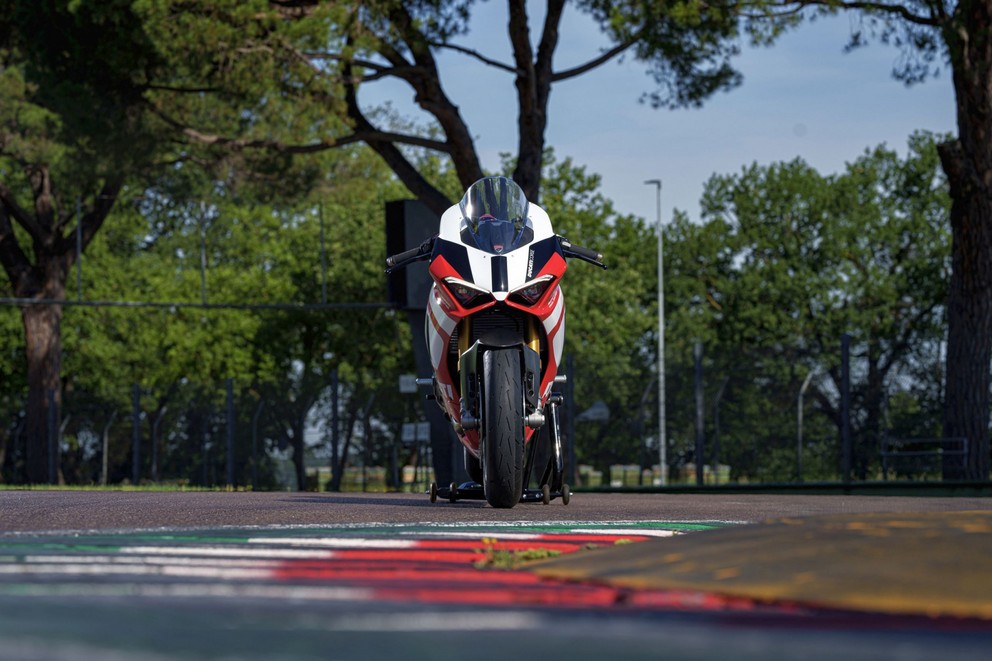 'Ducati Panigale V2 Superquadro Final Edition 2024' - Obrázok 19