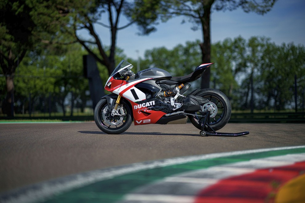 Ducati Panigale V2 Superquadro Final Edition 2024 - Imagem 66