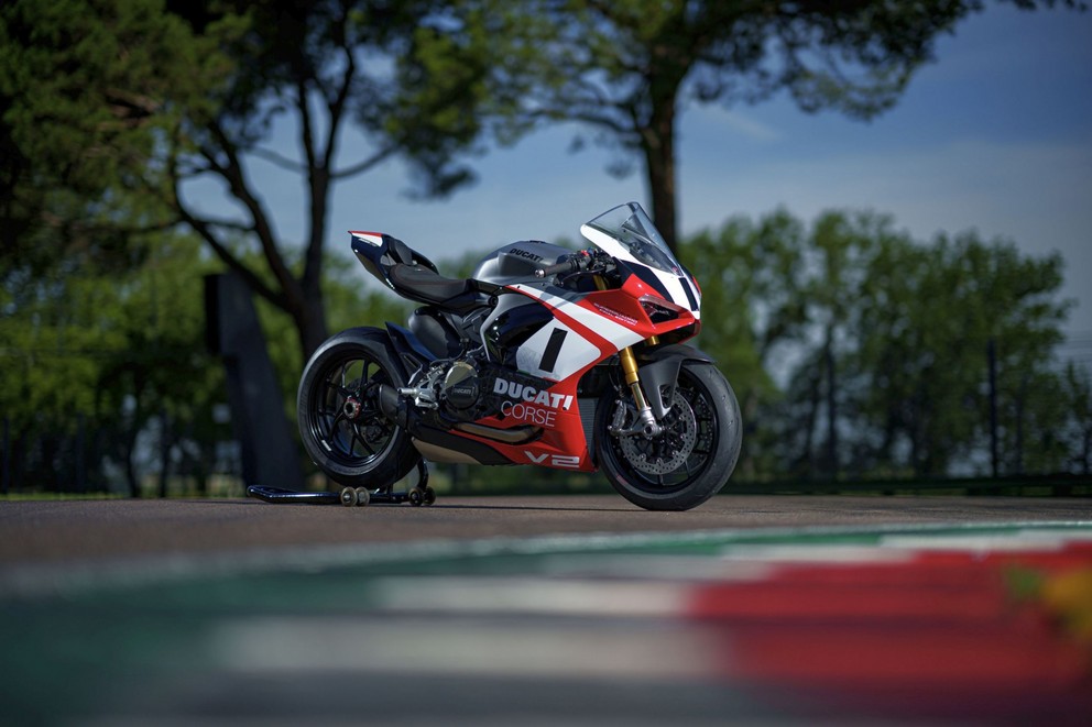 Ducati Panigale V2 Superquadro Final Edition 2024 - Obraz 73