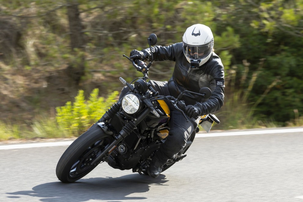 Royal Enfield Guerrilla 450 Test 2024 - Resim 89