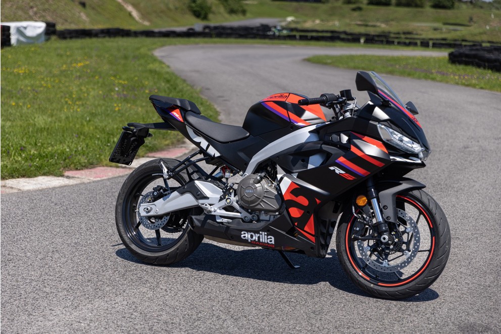 A2 Supersport Bikes Comparison 2024 - Image 5