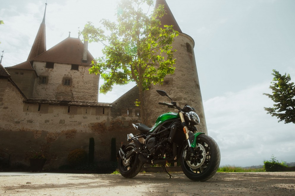 Benelli 752 S - Prueba en el oeste de Suiza en 2024 - Imagen 9