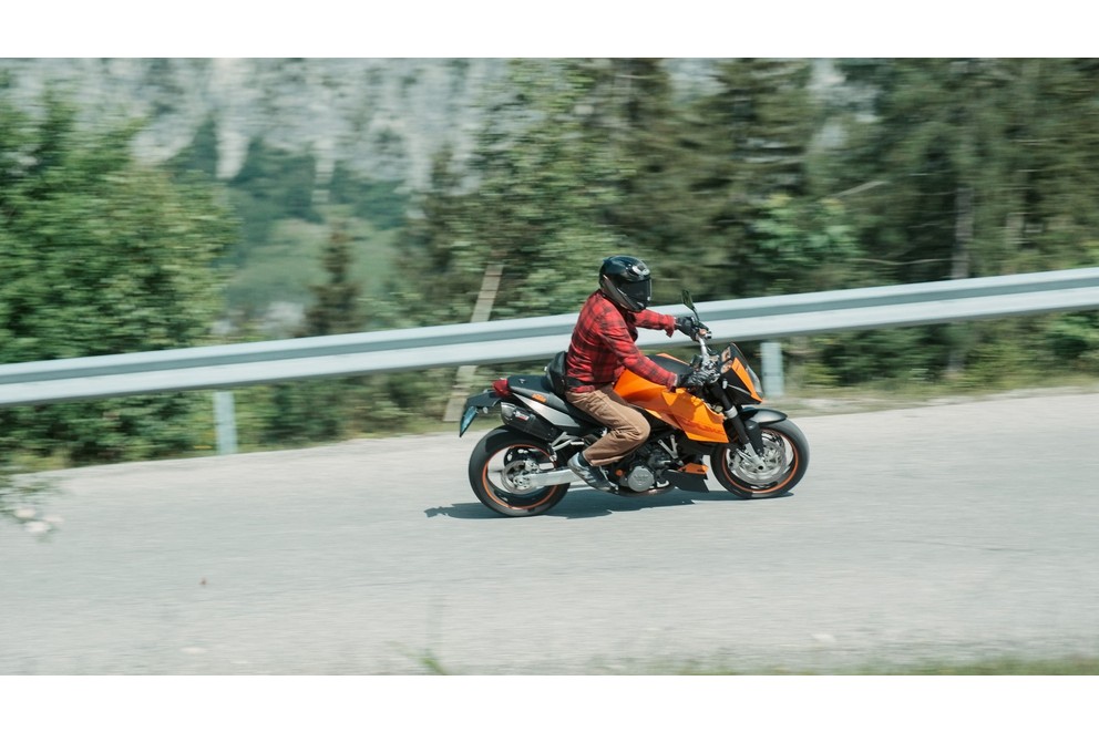 KTM 990 Super Duke 2006 - Slika 47