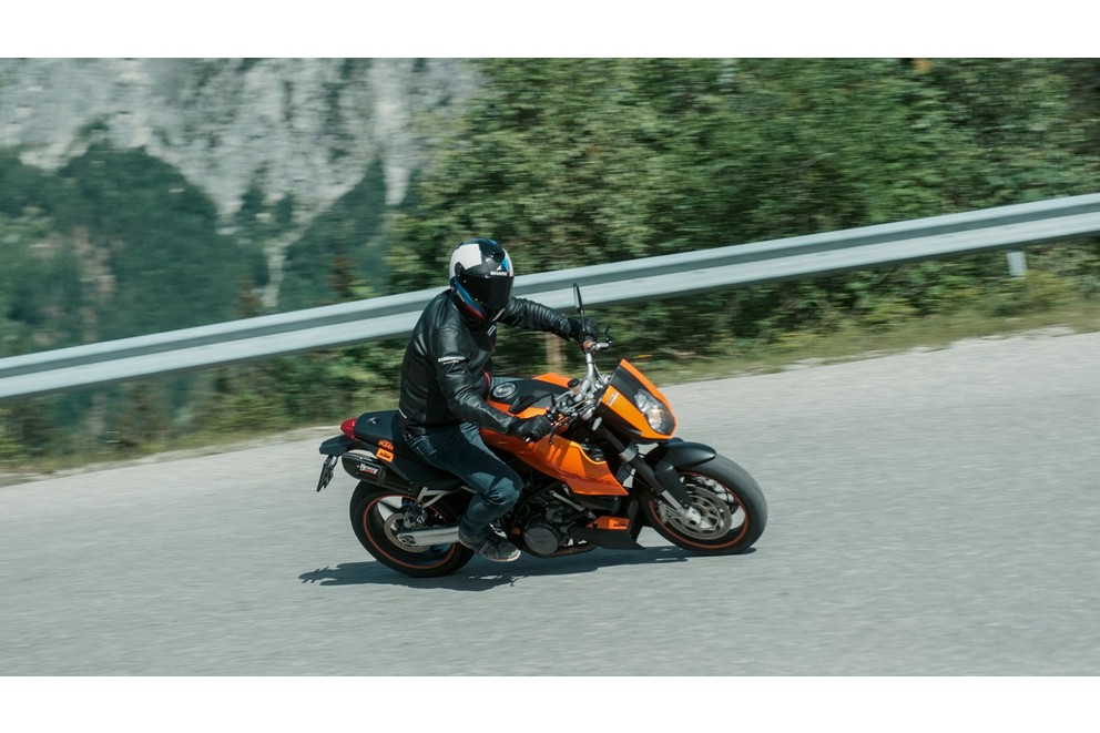 KTM 990 Super Duke 2006 - Kép 58