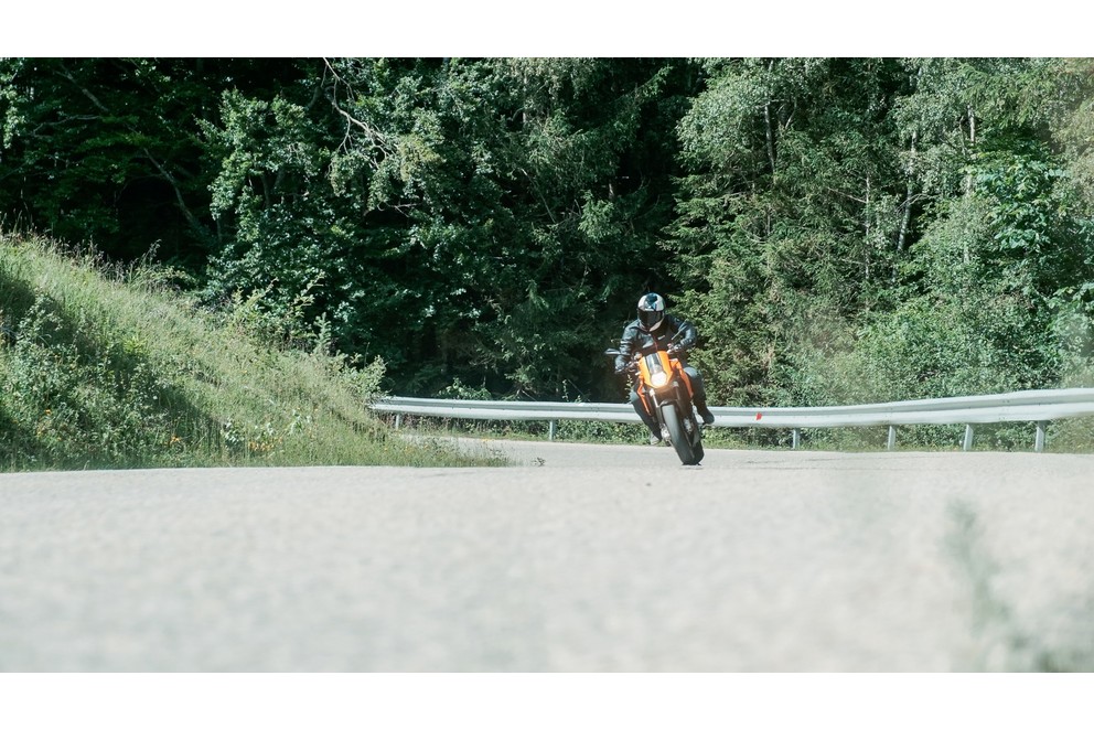 KTM 990 Super Duke 2006 - Obraz 64