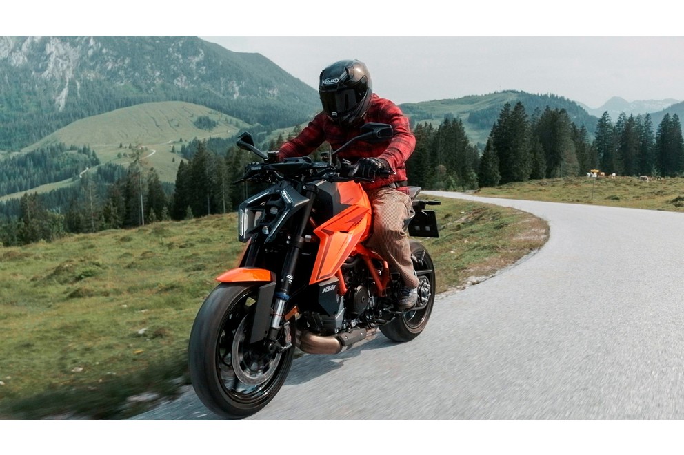 KTM 1390 Super Duke 2024 - Imagen 26