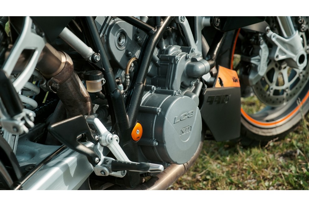 KTM 990 Super Duke 2006 - Image 85