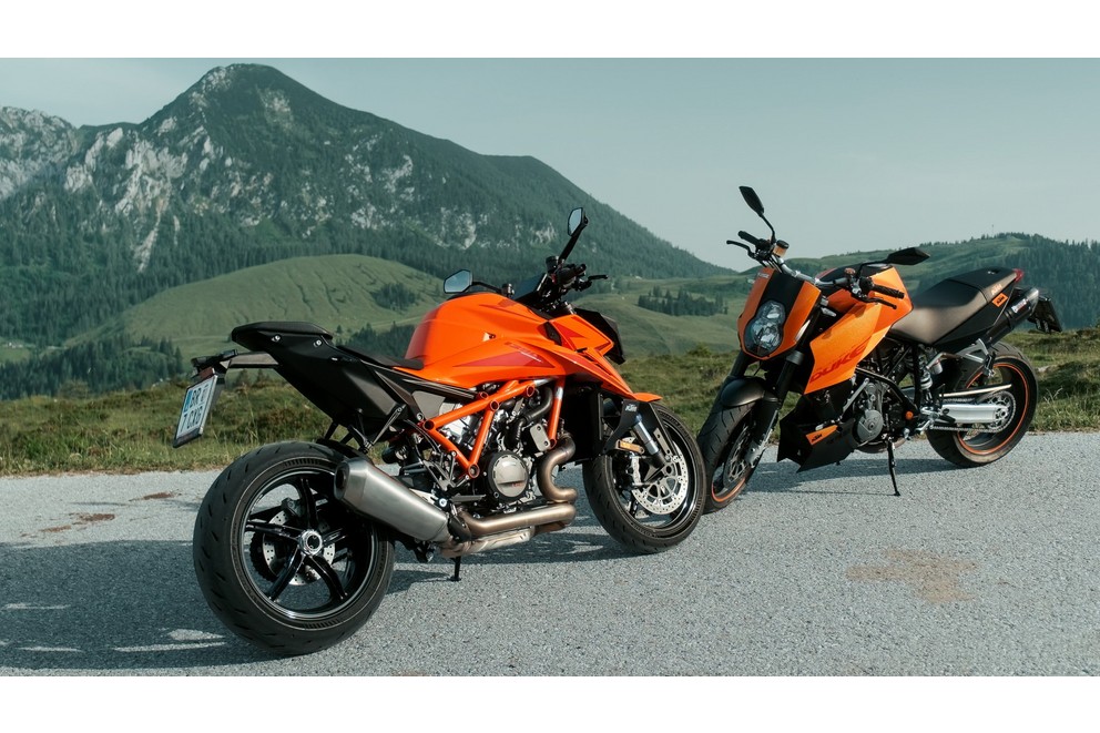 KTM 990 Super Duke 2006 vs. KTM 1390 Super Duke 2024 - Image 3