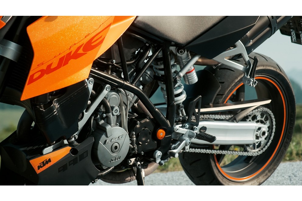 KTM 990 Super Duke 2006 - Immagine 7