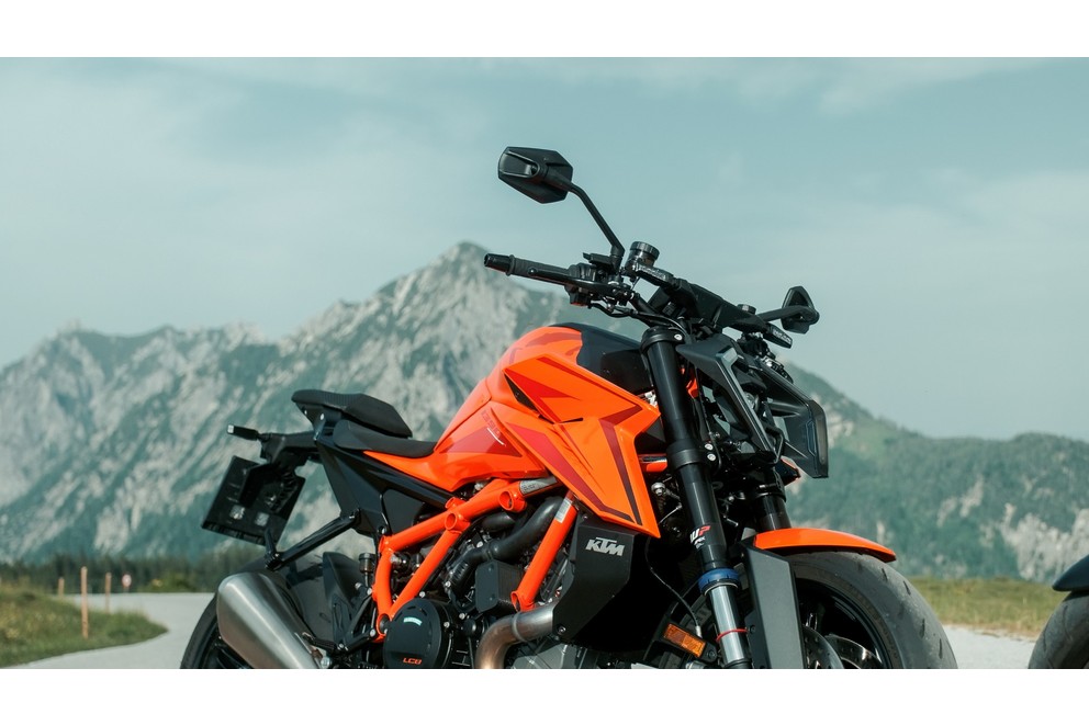 KTM 1390 Super Duke 2024 - Слика 29