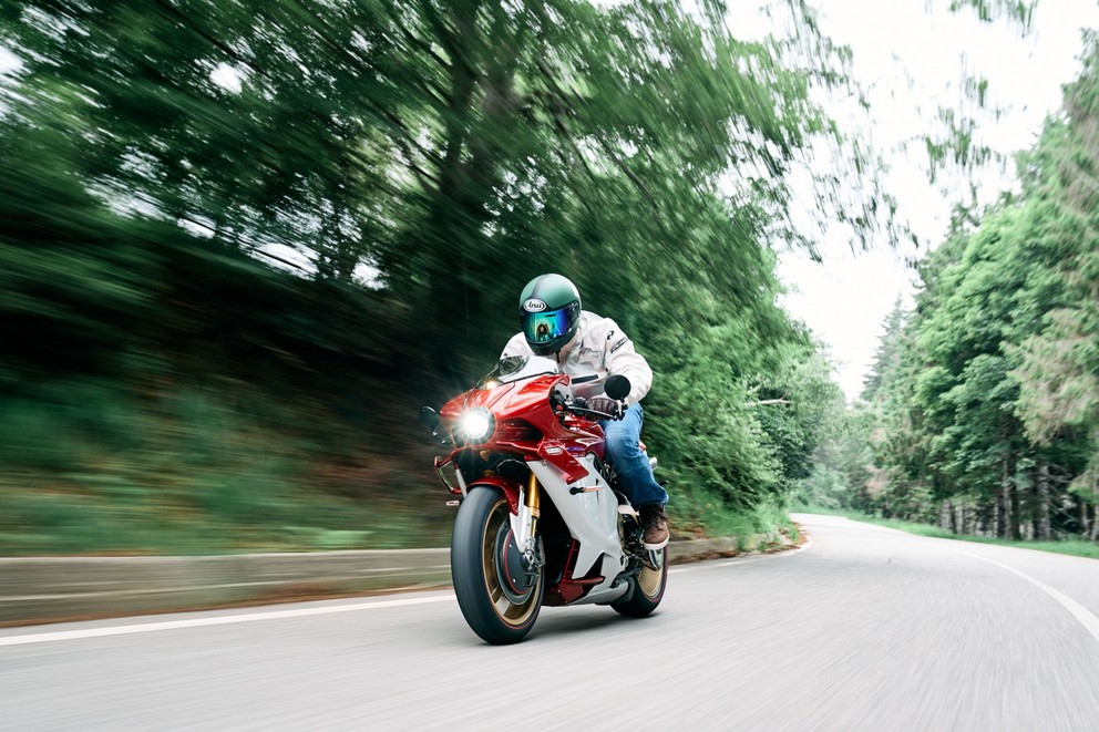 MV Agusta Superveloce 1000 Serie Oro 2024 - Image 44