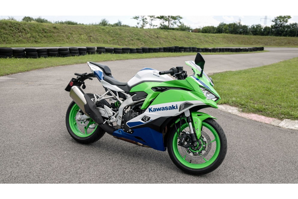 Kawasaki Ninja ZX-4RR vs. Suzuki GSX-8R vs. Triumph Daytona - afbeelding 35