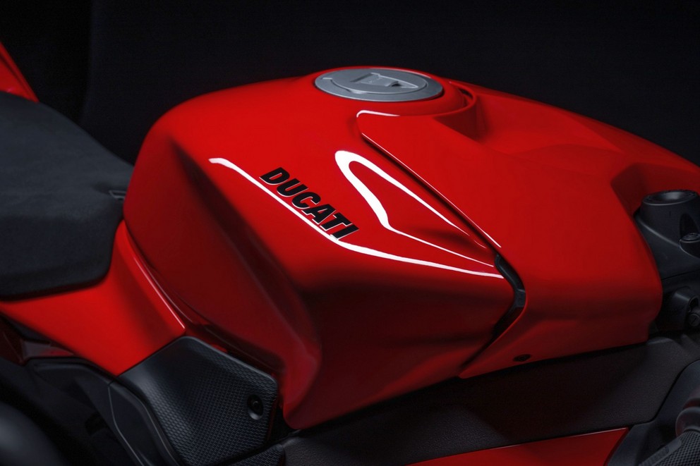 NOVA Ducati Panigale V4 2025 - Imagem 42