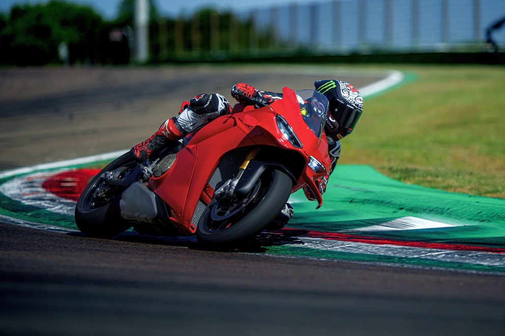 NOUVELLE Ducati Panigale V4 2025 - Image 1