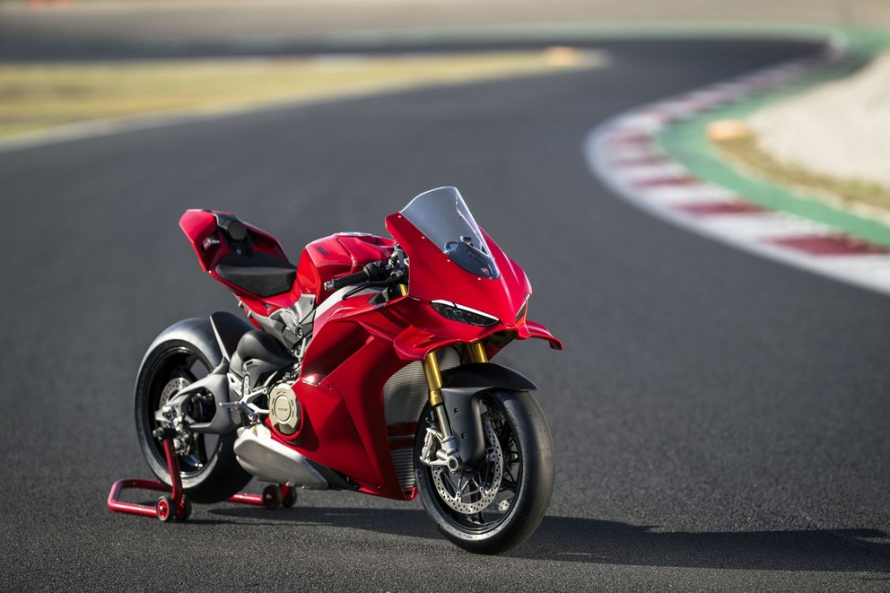 NOVA Ducati Panigale V4 2025 - Imagem 58