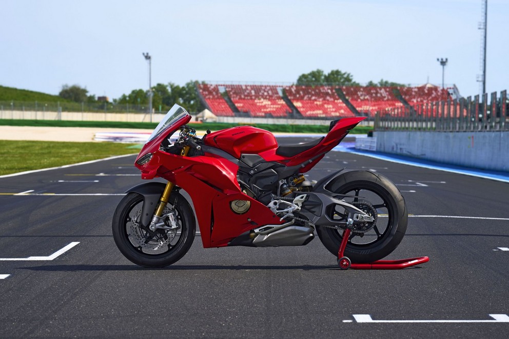 'YENİ Ducati Panigale V4 2025' - Resim 38