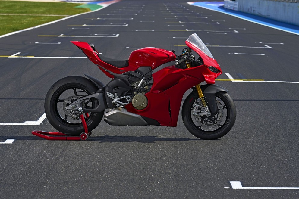 'YENİ Ducati Panigale V4 2025' - Resim 61