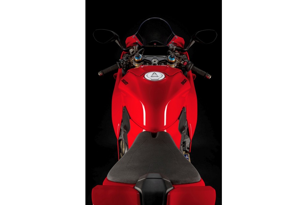 NUEVA Ducati Panigale V4 2025 - Imagen 54