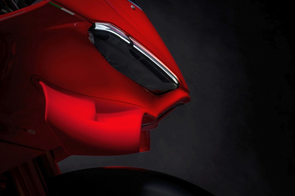 NOVA Ducati Panigale V4 2025 - Imagem 3