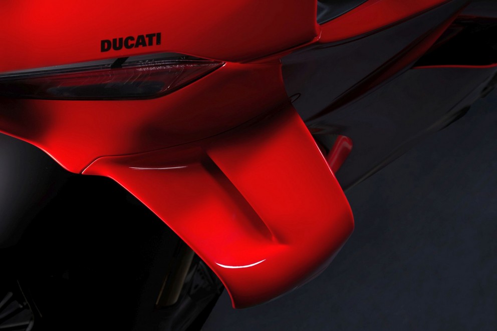 NUEVA Ducati Panigale V4 2025 - Imagen 9