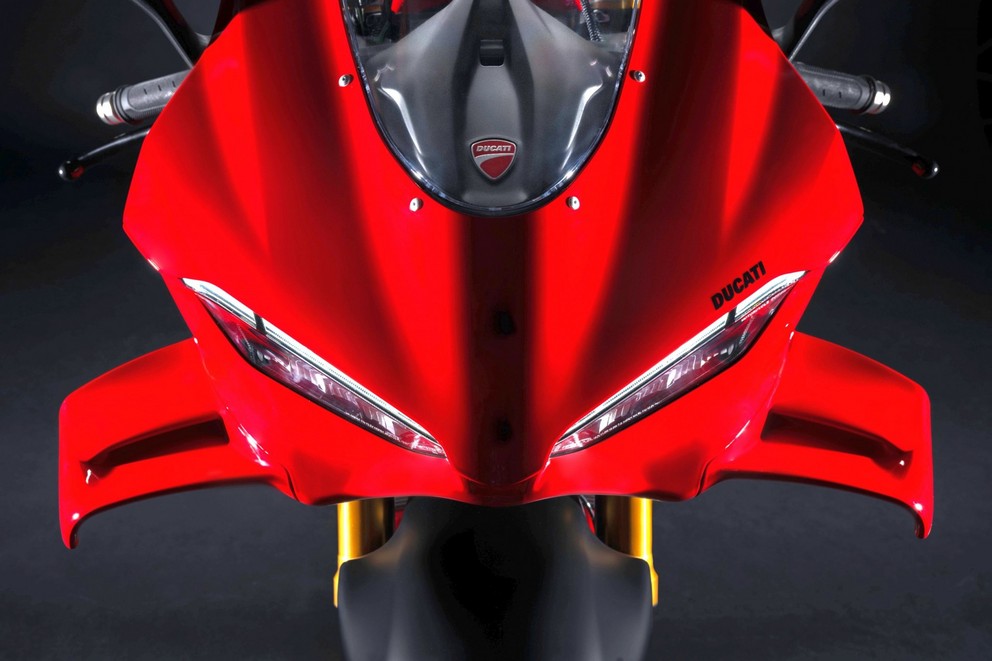 NOUVELLE Ducati Panigale V4 2025 - Image 32