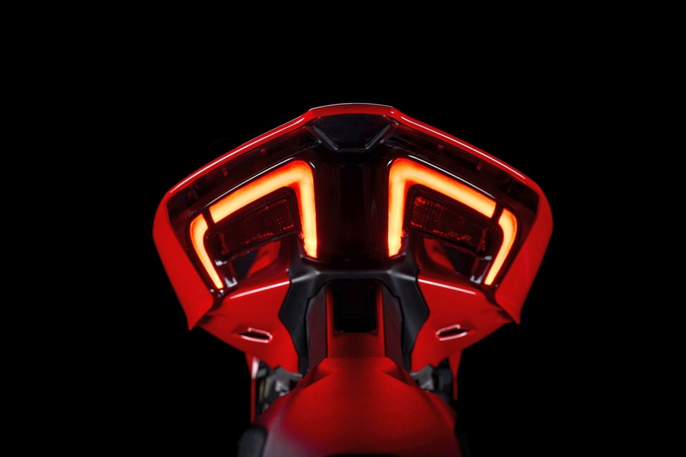 'YENİ Ducati Panigale V4 2025' - Resim 55