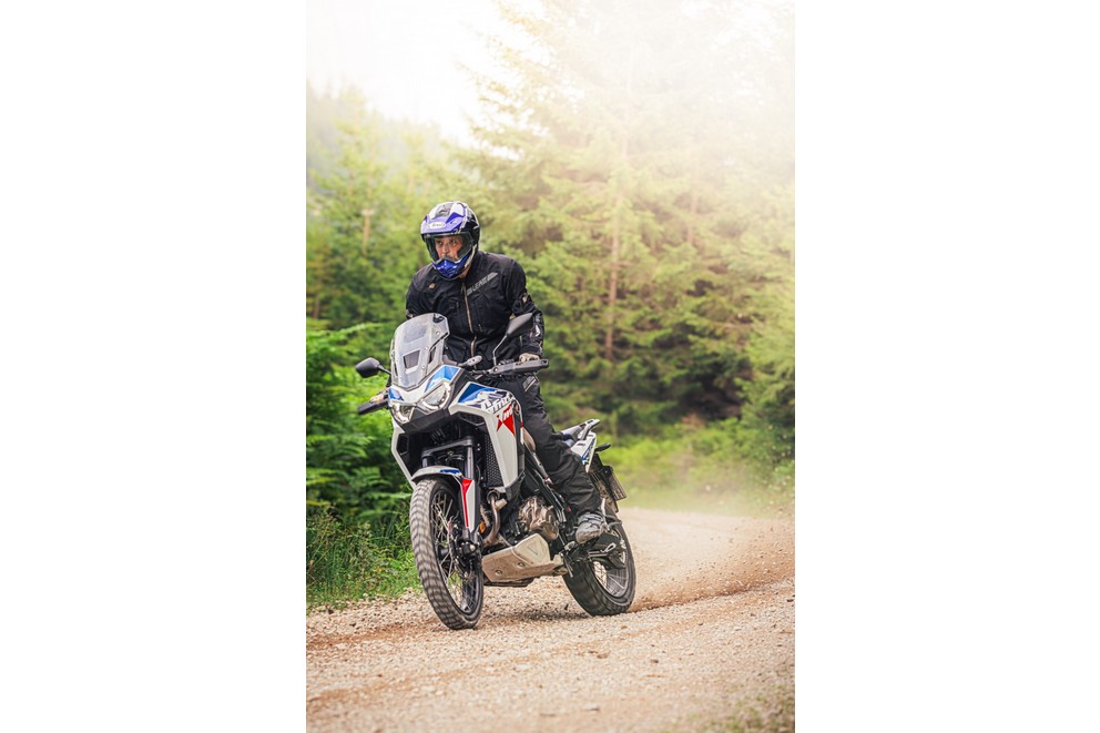 Honda CRF1100L Africa Twin na velikem 1000PS Offroad testu 2024 - Slika 15