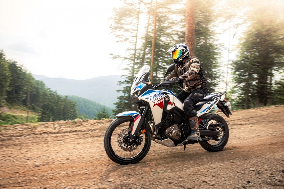 Honda CRF1100L Africa Twin a nagy 1000PS offroad teszten 2024-ben - Kép 27