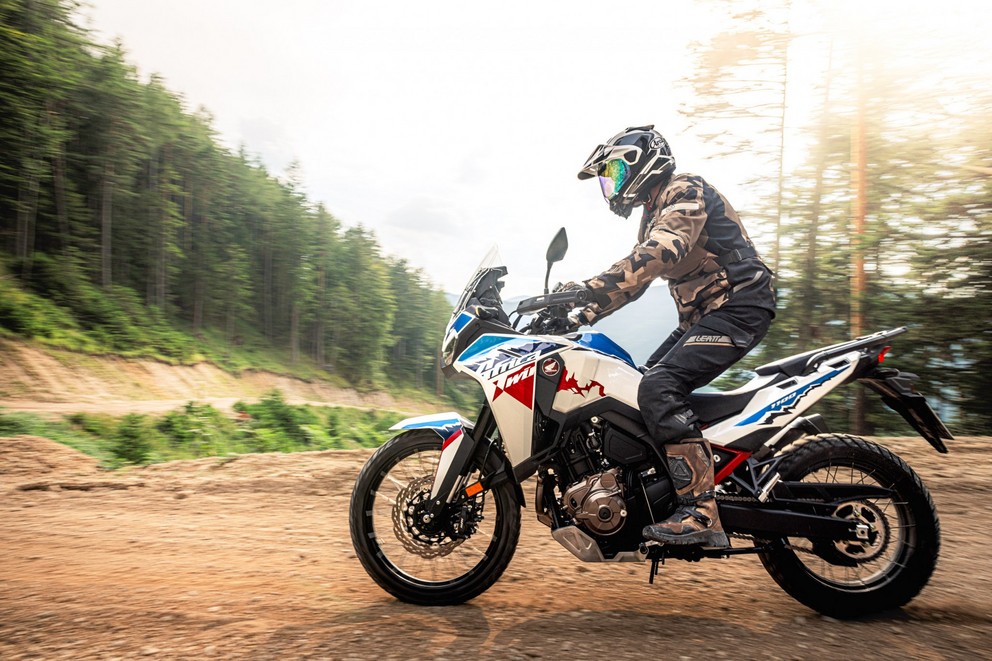 Honda CRF1100L Africa Twin in the big 1000PS Offroad Test 2024 - Image 28