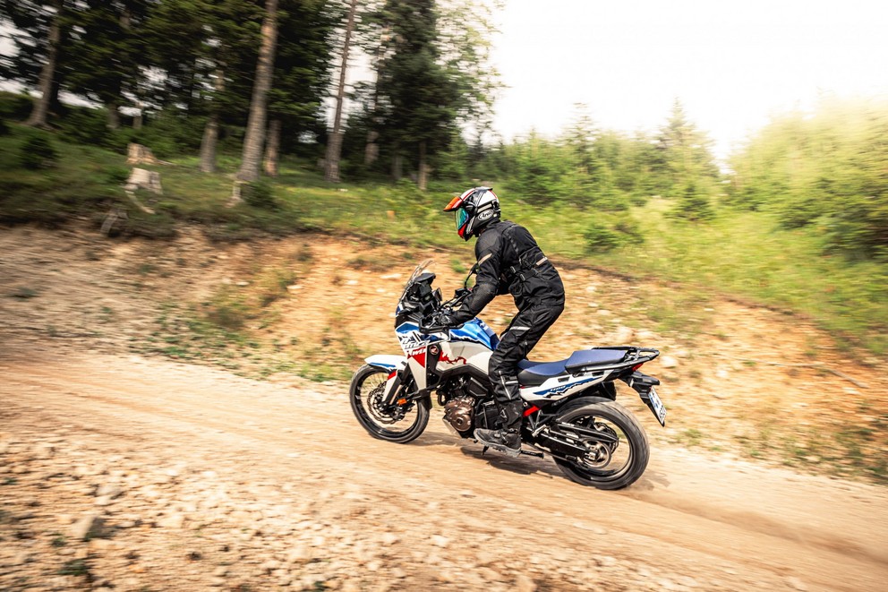 Honda CRF1100L Africa Twin na velikem 1000PS Offroad testu 2024 - Slika 33