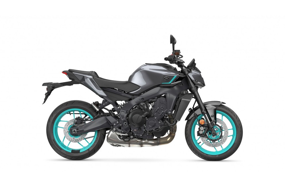 Yamaha MT-09 Y-AMT 2024 med automatväxel! - Bild 16