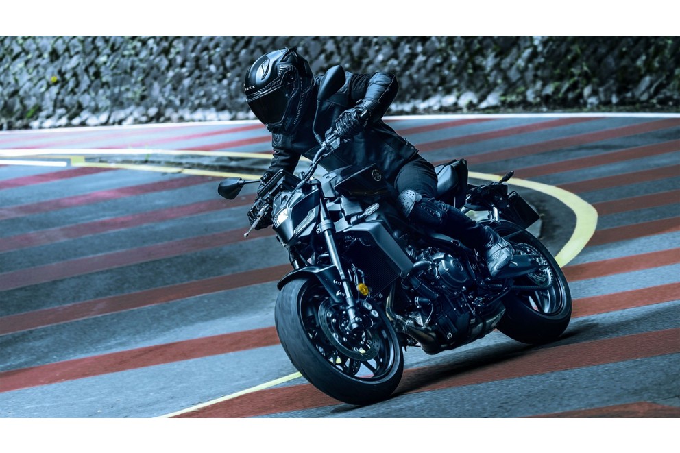 Yamaha MT-09 Y-AMT 2024 with automatic transmission! - Image 12