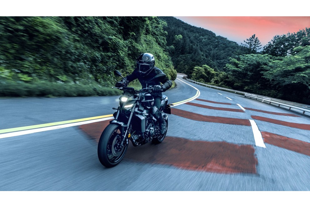 Yamaha MT-09 Y-AMT 2024 avec boîte de vitesses automatique ! - Image 31