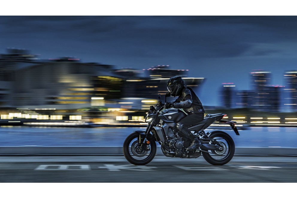 Yamaha MT-09 Y-AMT 2024 avec boîte de vitesses automatique ! - Image 29