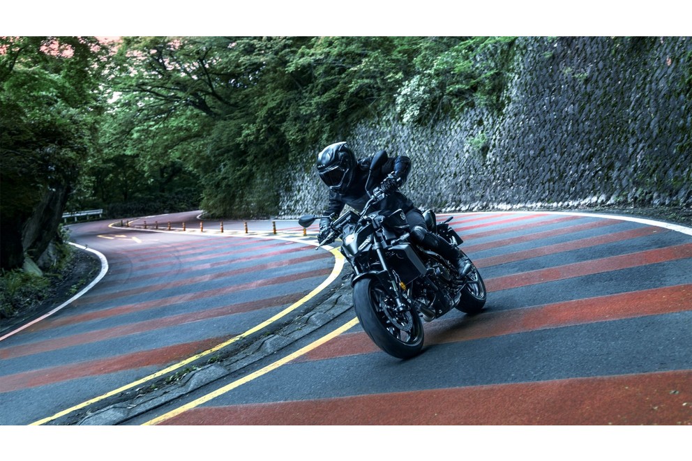 Yamaha MT-09 Y-AMT 2024 with automatic transmission! - Image 33