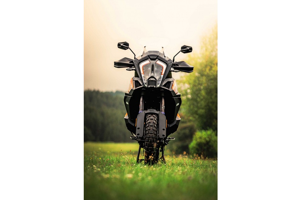 KTM 1290 Super Adventure S v velikem 1000PS Offroad testu 2024 - Slika 50