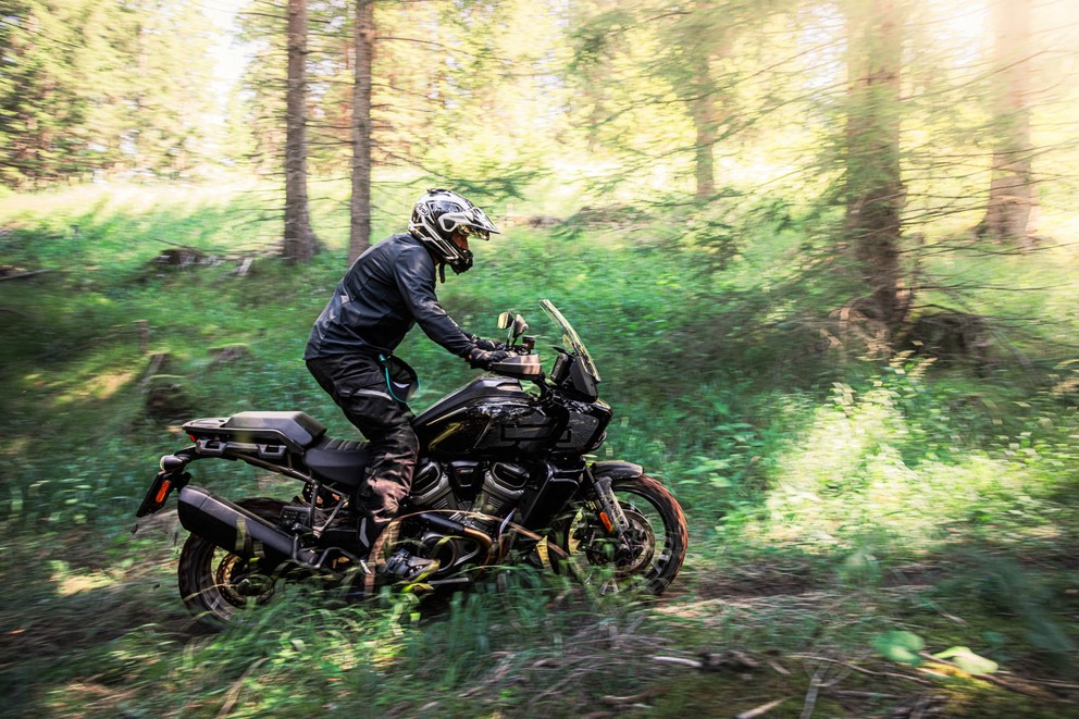 Harley-Davidson Pan America in de grote 1000PS Offroad Test 2024 - afbeelding 25