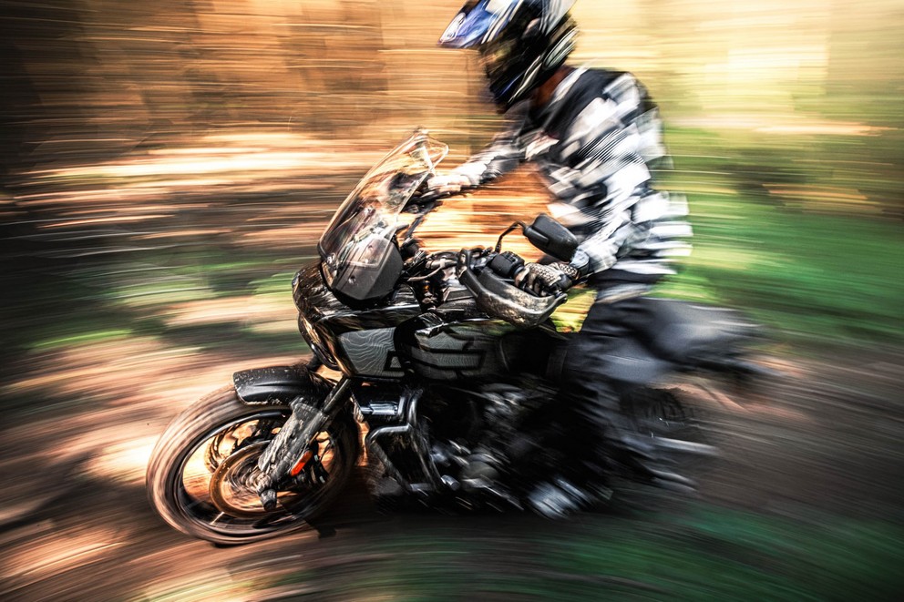 Harley-Davidson Pan America büyük 1000PS Offroad Testi 2024 - Resim 15