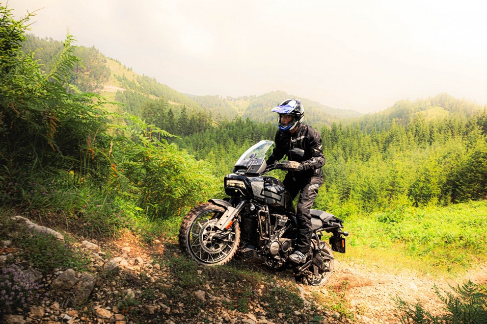 Harley-Davidson Pan America in de grote 1000PS Offroad Test 2024 - afbeelding 22