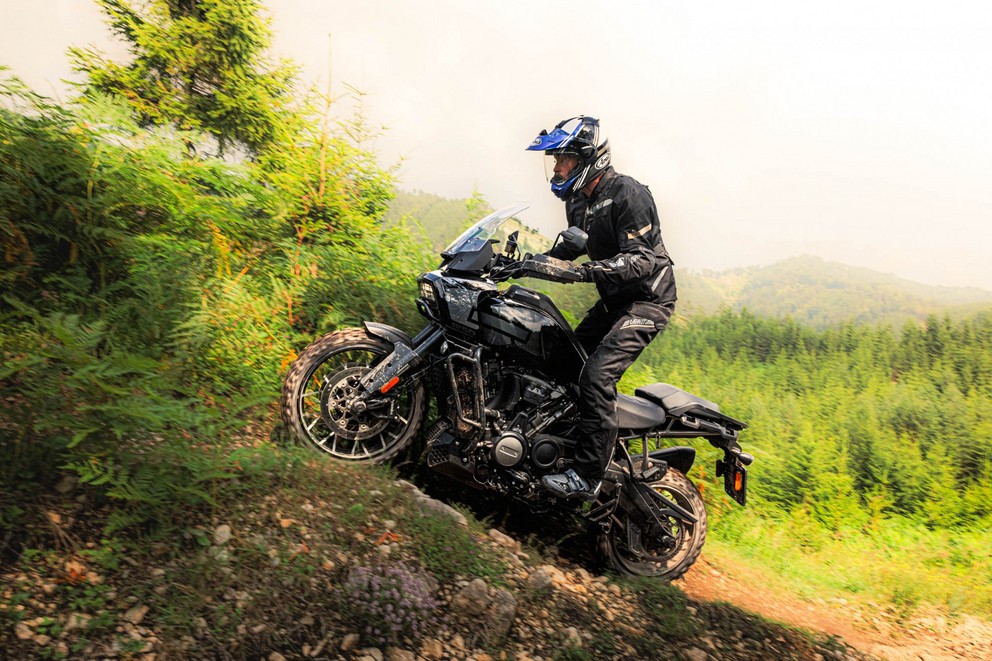 Harley-Davidson Pan America in de grote 1000PS Offroad Test 2024 - afbeelding 3