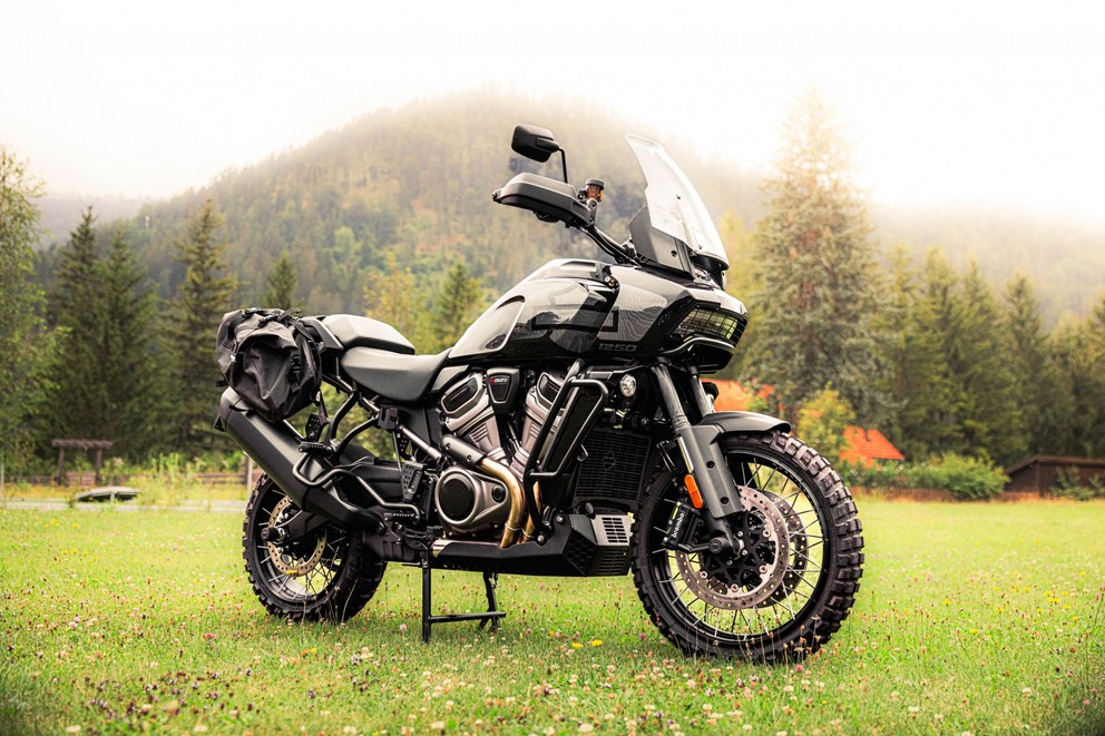 Harley-Davidson Pan America in de grote 1000PS Offroad Test 2024 - afbeelding 1