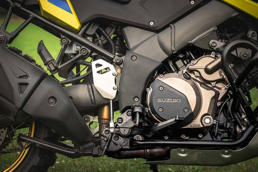 Suzuki V-Strom 1050 DE büyük 1000PS Offroad Testi 2024 - Resim 11